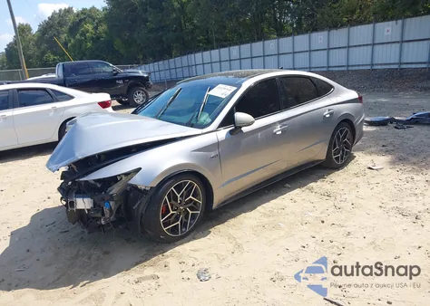 2021 Hyundai Sonata N Line z USA, uszkodzony, nr VIN 5NPEK4JC5MH112981